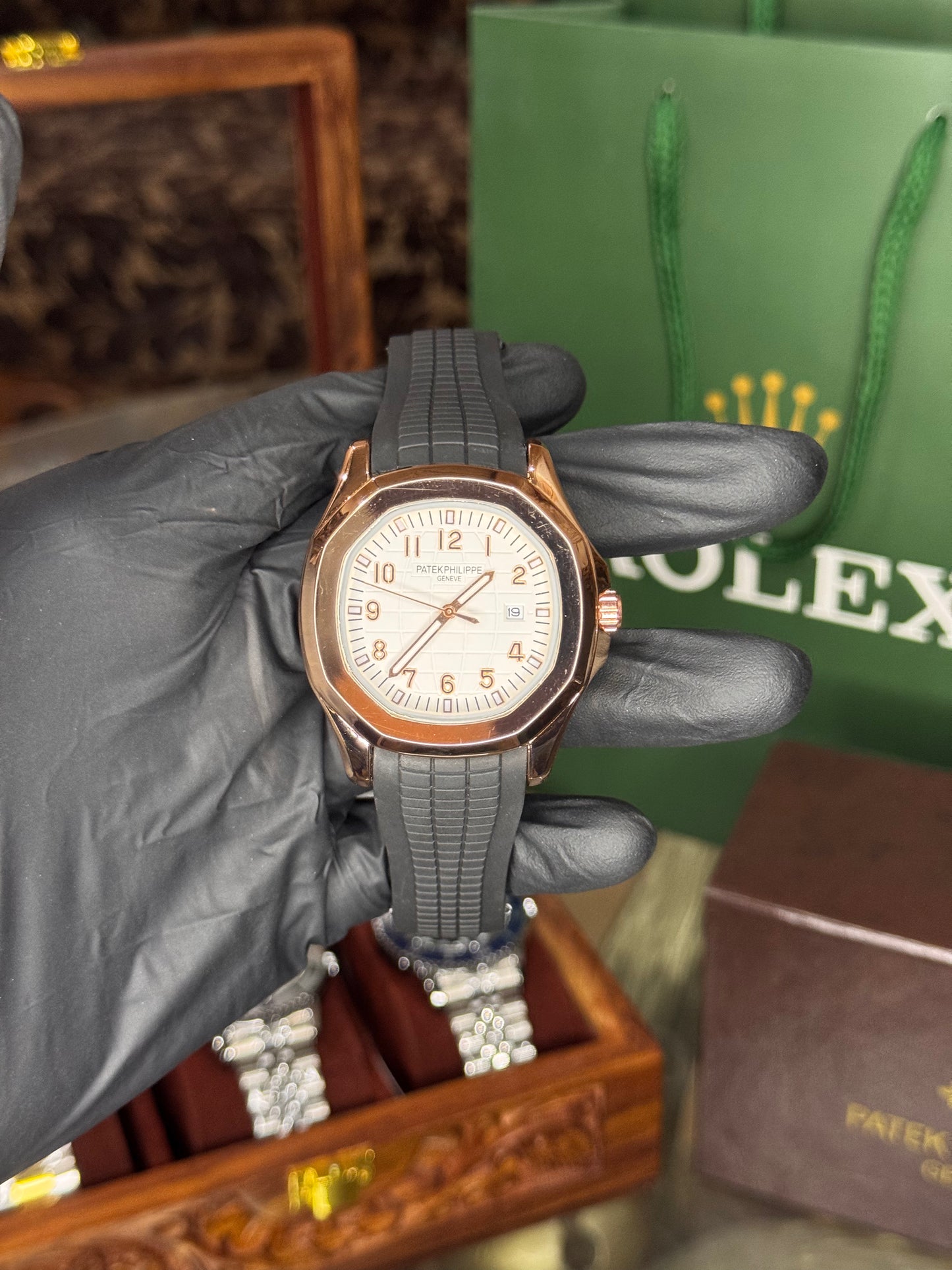 Patek Philippe Aquanaut Date